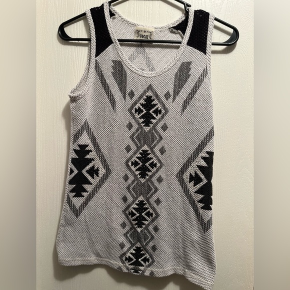 Vocal Tops - Vocal tank top size Medium EUC